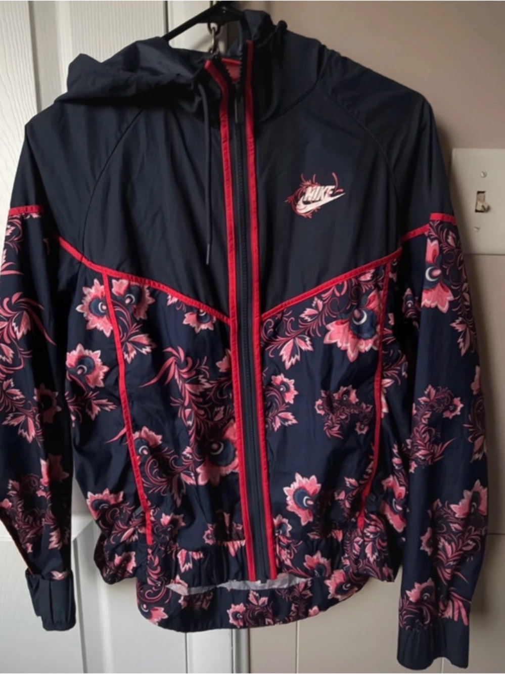 Nike Sportswear Floral Windrunner Hooded Jacket